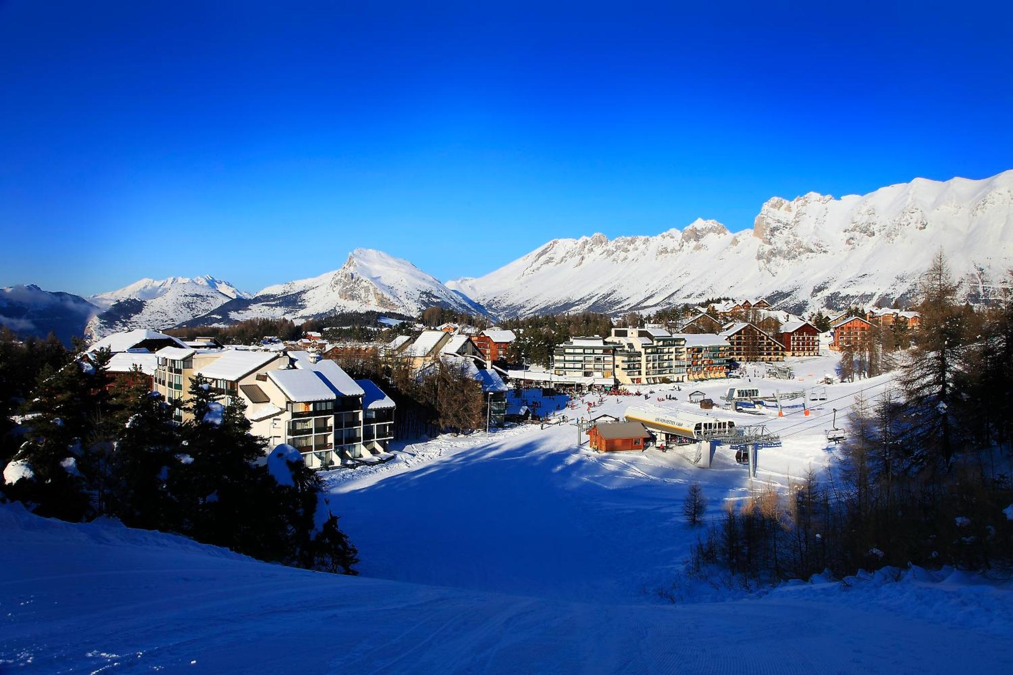 Sunweb Hotel L'Ecrin Des Neiges La Joue du Loup Esterno foto